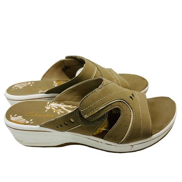 Clarks Daisy Drift Memory Form Cushion Slip on Adjustable Wedge Womens Sandal 8 - Picture 2 of 11